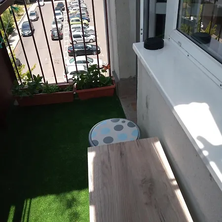 мезонет мени - две спални и две бани * بورغاس