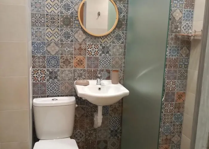 мезонет мени - две спални и две бани