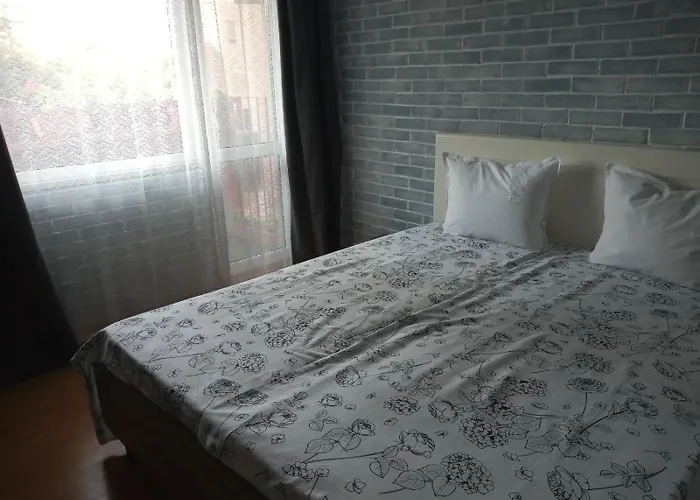 Apartament мезонет мени - две спални и две бани *