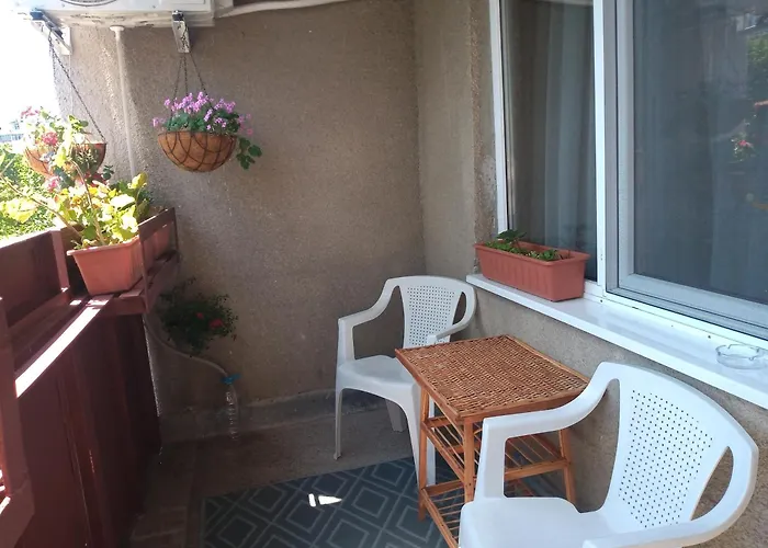 Διαμέρισμα мезонет мени - две спални и две бани